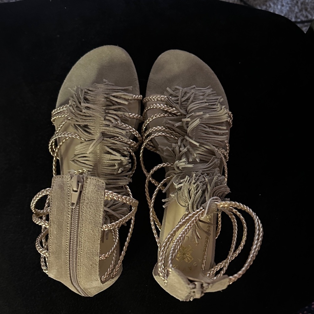 Elegant Fringe Sandals - Taupe